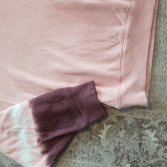 Pink Ombre Crewneck - Picture 6 of 9